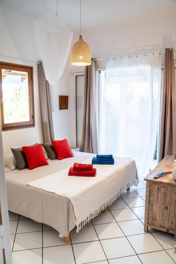 Bungalow Anse Figuier Terre-De-Haut Exterior photo